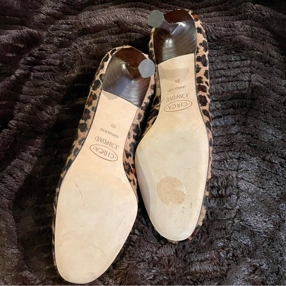 Circa Joan & David Leopard Calf Skin Pump - Picture 6 of 12